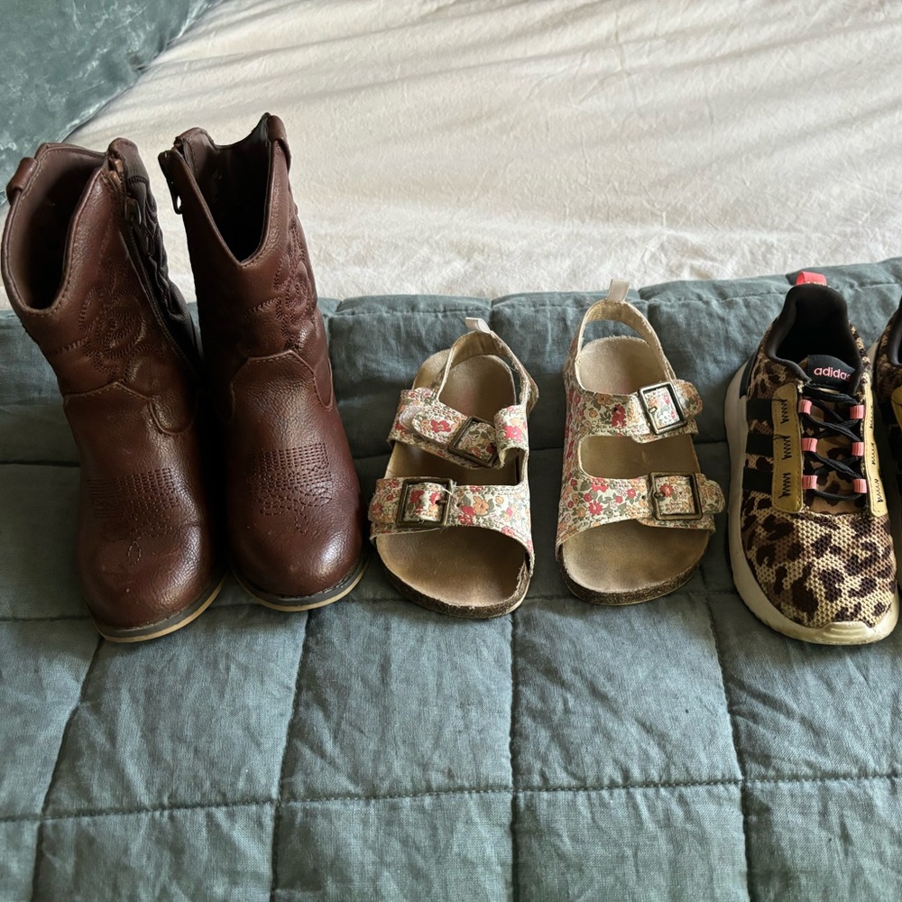 Toddler shoes
